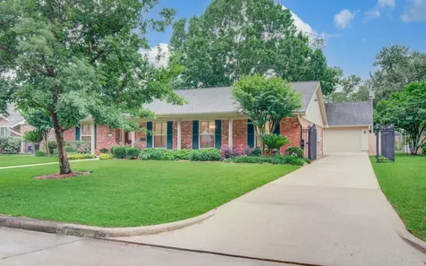 5627 Sylmar Road Houston TX 77081