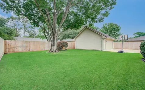 5627 Sylmar Road Houston TX 77081