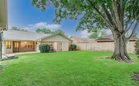 5627 Sylmar Road Houston TX 77081