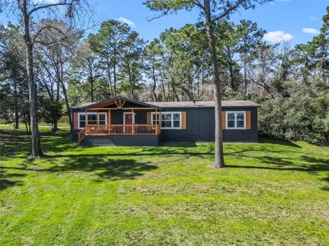 375 Lonesome Dove Trail Trinity TX 75862
