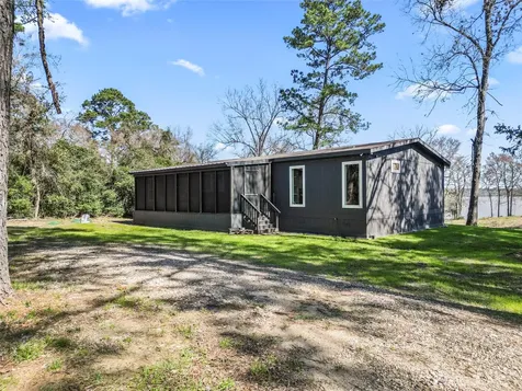375 Lonesome Dove Trail Trinity TX 75862