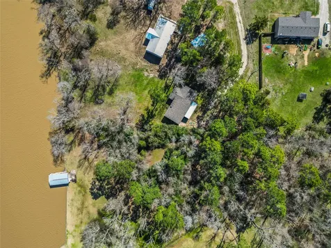 375 Lonesome Dove Trail Trinity TX 75862