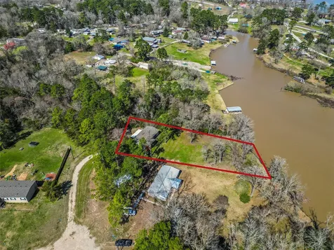 375 Lonesome Dove Trail Trinity TX 75862