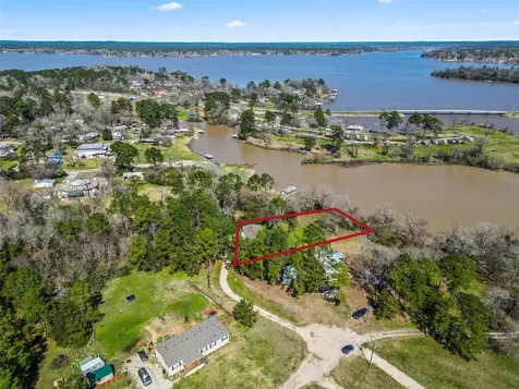 375 Lonesome Dove Trail Trinity TX 75862