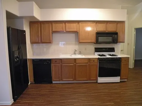 822 Tangle Oaks Drive Bellville TX 77418