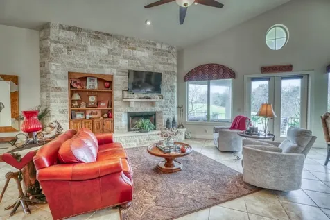 1105 Hi Fault Horseshoe Bay TX 78657