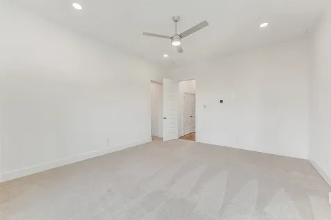 806 Fisher Street G Houston TX 77018