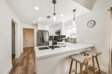 16510 Blackhawk Boulevard Friendswood TX 77546