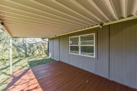 16510 Blackhawk Boulevard Friendswood TX 77546