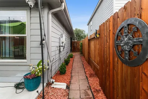 1823 Tomlinson Trail Drive Houston TX 77067