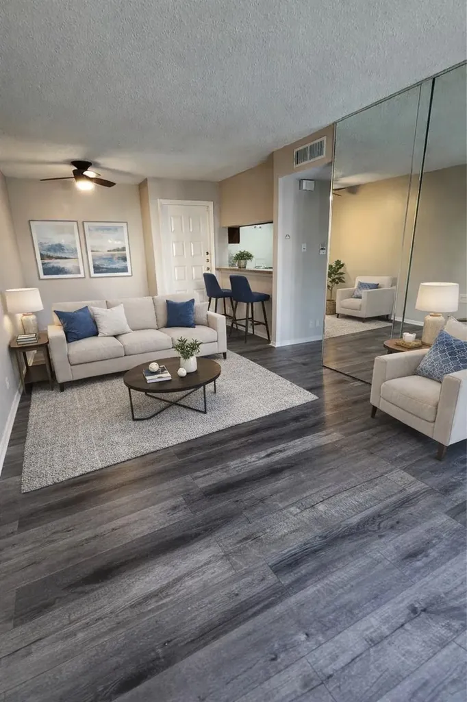 2818 S Bartell Drive 7 Houston TX 77054