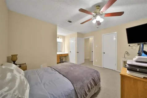 2820 Sugar Wood Drive League City TX 77573