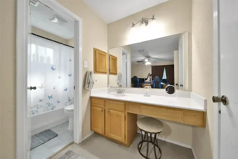 2820 Sugar Wood Drive League City TX 77573