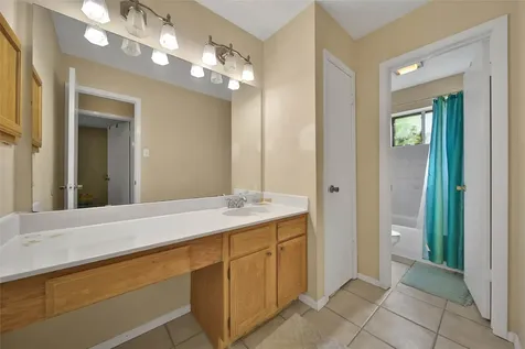 2820 Sugar Wood Drive League City TX 77573