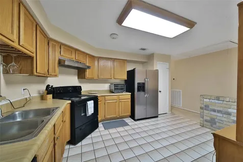 2820 Sugar Wood Drive League City TX 77573