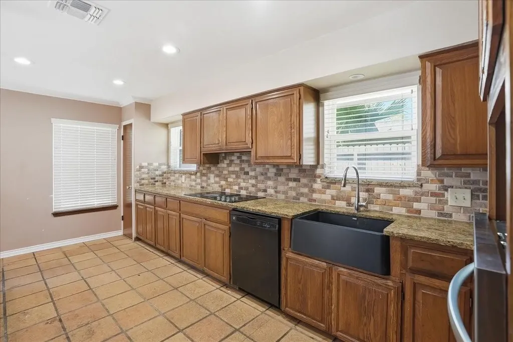 501 Dolphin Place Corpus Christi TX 78411