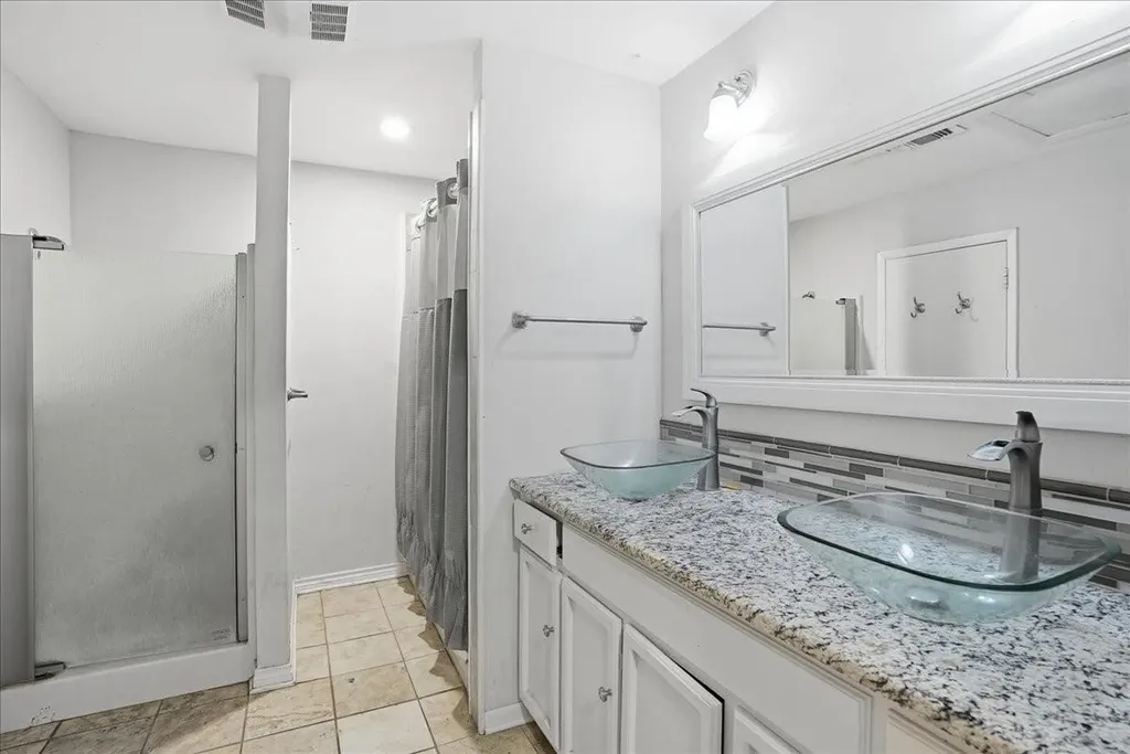 501 Dolphin Place Corpus Christi TX 78411