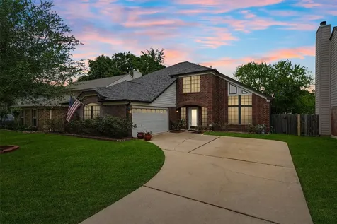 2018 Old Dixie Drive Richmond TX 77406