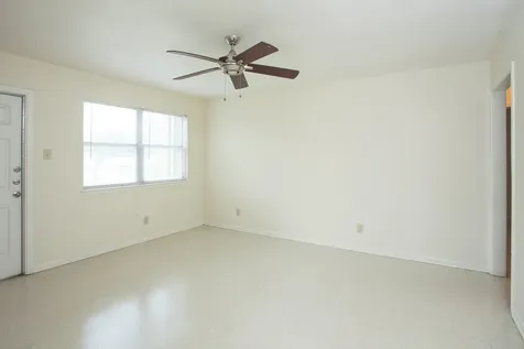 1220 N 17th Street Kingsville TX 78363