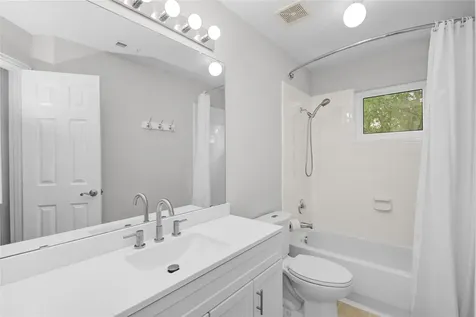 1293 Ocean Manor Lane League City TX 77573