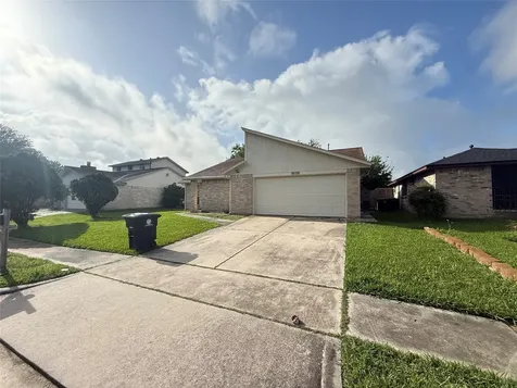 9526 Misty Bridge Street Houston TX 77075