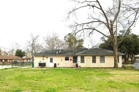1105 Earley Street Sweeny TX 77480