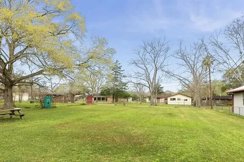 1105 Earley Street Sweeny TX 77480