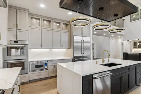 302 Piedmont Street Sugar Land TX 77478