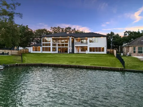 302 Piedmont Street Sugar Land TX 77478