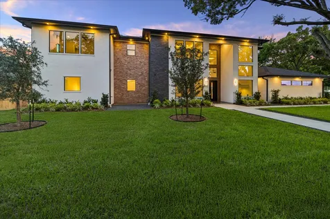 302 Piedmont Street Sugar Land TX 77478