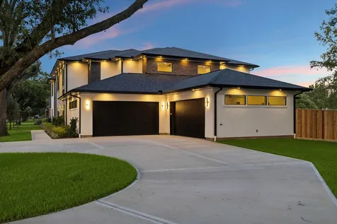 302 Piedmont Street Sugar Land TX 77478