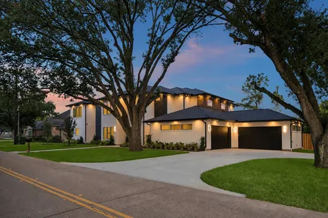 302 Piedmont Street Sugar Land TX 77478