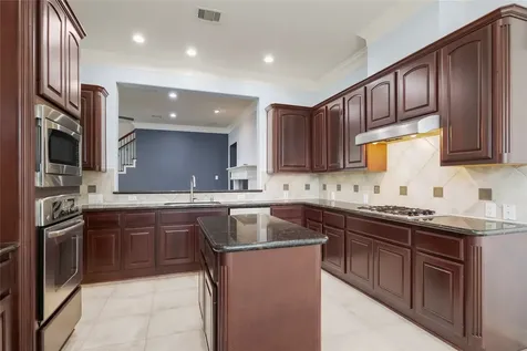 3019 Royal Oaks Grove Houston TX 77082