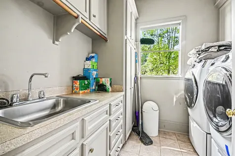 1319 Oyster Point Drive Sugar Land TX 77478