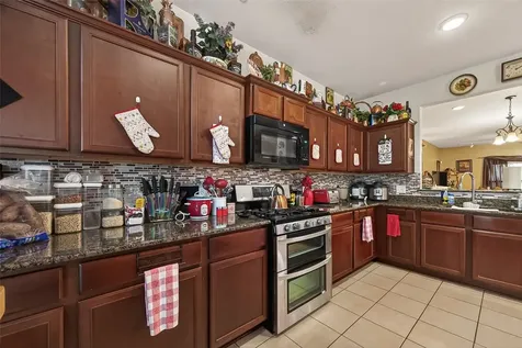 1019 Arnica Street Baytown TX 77521