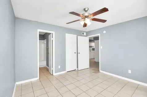 5959 Bonhomme Road 204r Houston TX 77036