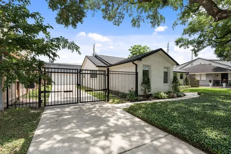 2501 Briarhurst Drive Houston TX 77057