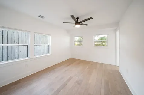 2501 Briarhurst Drive Houston TX 77057