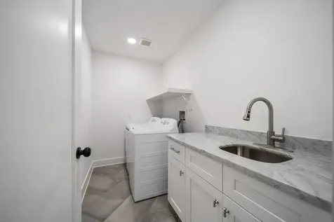 2501 Briarhurst Drive Houston TX 77057
