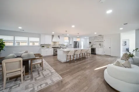 2501 Briarhurst Drive Houston TX 77057