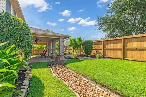2710 Taos Trail Deer Park TX 77536