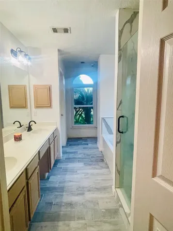 4018 Leighann Lane Drive Houston TX 77047