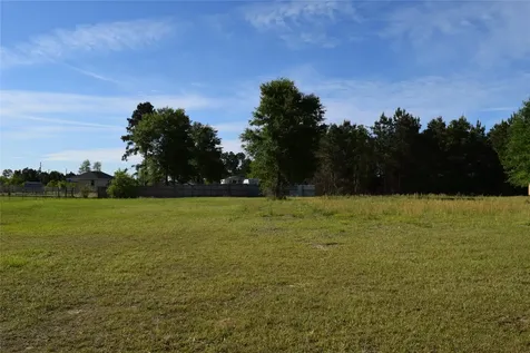 1129 County Road 5100 Cleveland TX 77327