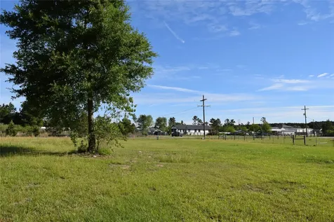 1129 County Road 5100 Cleveland TX 77327