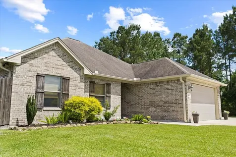 685 Dayna Lane Sour Lake TX 77659