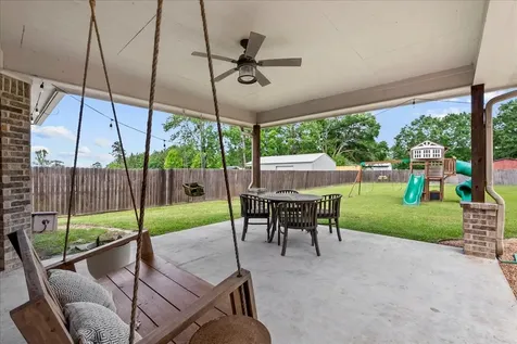685 Dayna Lane Sour Lake TX 77659