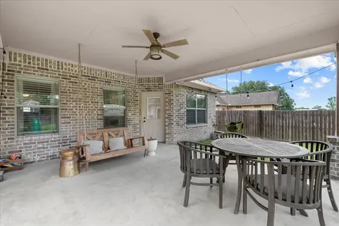 685 Dayna Lane Sour Lake TX 77659