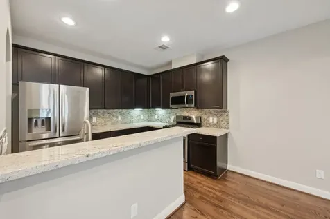 1214 Sampson Street Houston TX 77003
