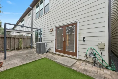1214 Sampson Street Houston TX 77003
