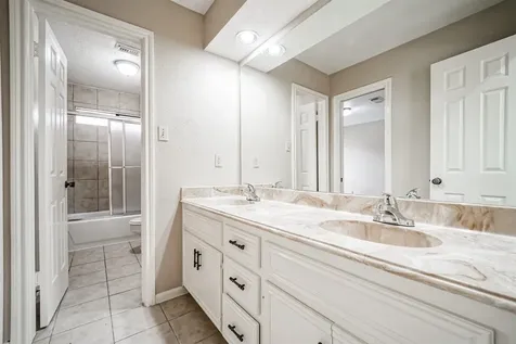 67 N Skyflower Court Spring TX 77381